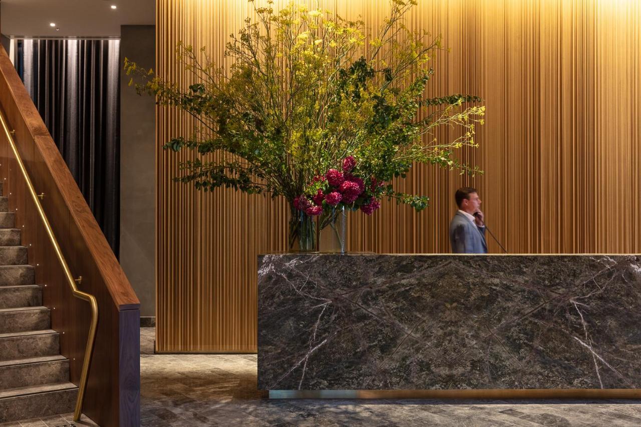 Next Hotel Melbourne, Curio Collection By Hilton Kültér fotó The hotel's lobby