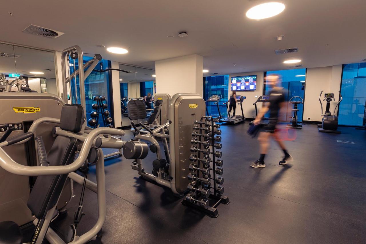 Next Hotel Melbourne, Curio Collection By Hilton Kültér fotó The gym at the hotel